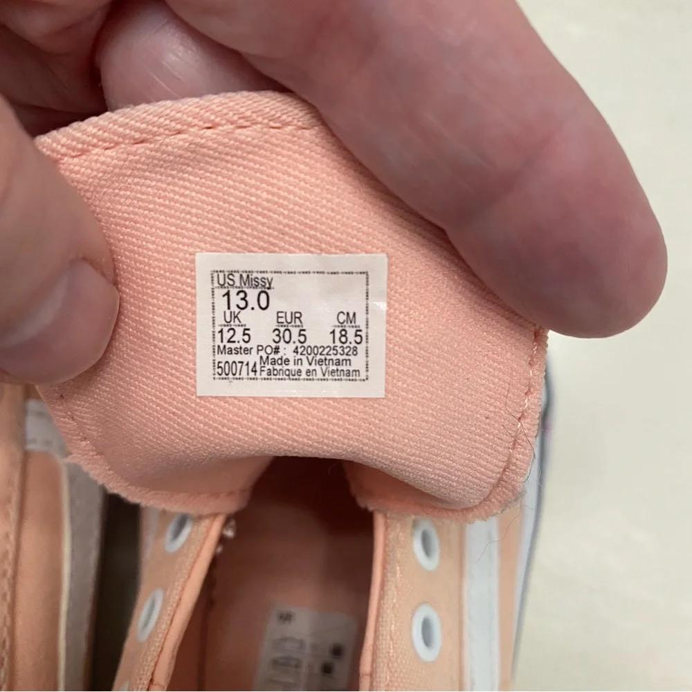 Vans Ward Low Top Sneakers Youth‎ Missy Size 13 Peach Apricot Pink
